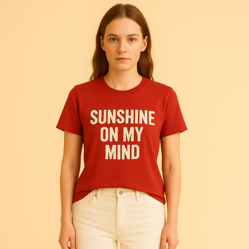 Eiramode | Women – Graphic Statement T-Shirt – Relaxed Summer Style